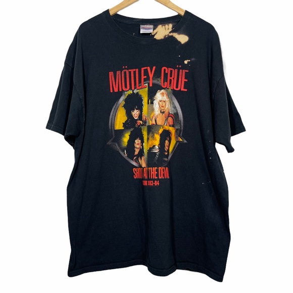 Motley Crue Other - Motley Crue Shout at the Devil Tour T-Shirt